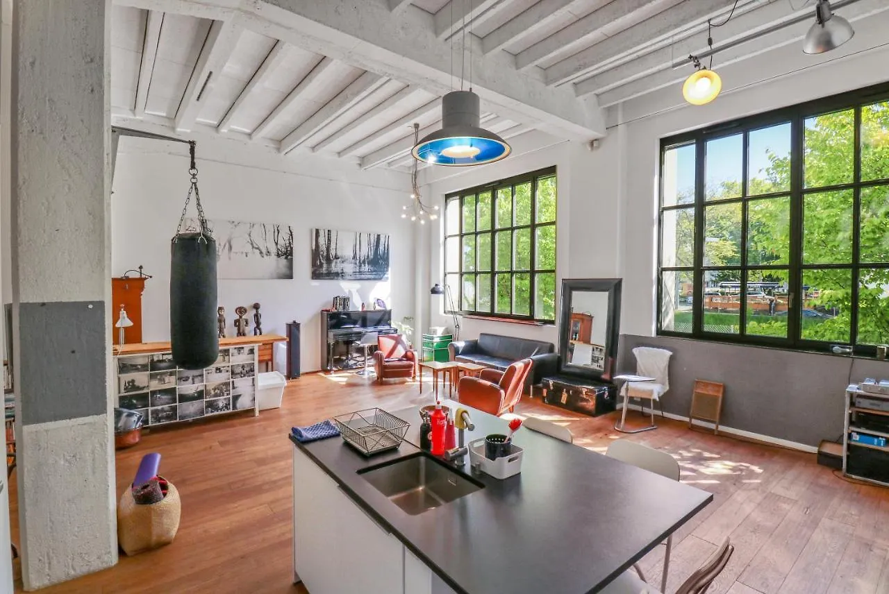Magnifique Loft De 180M2 Avec Jacuzzi Et Fitness Apartment Geneva